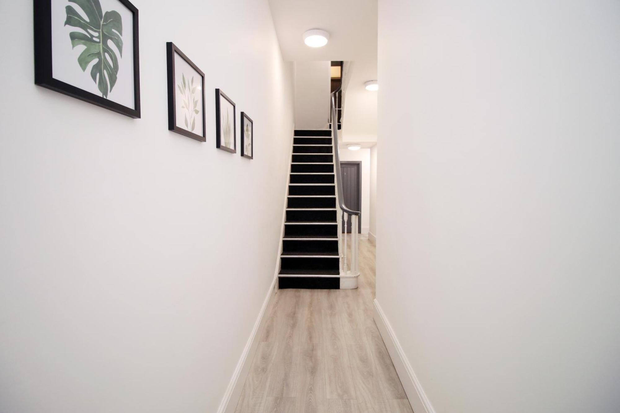 Fully Equipped Kitchen, Parking, City Centre Swansea Kültér fotó