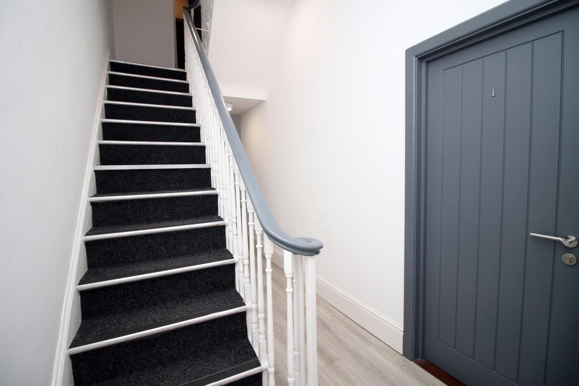 Fully Equipped Kitchen, Parking, City Centre Swansea Kültér fotó