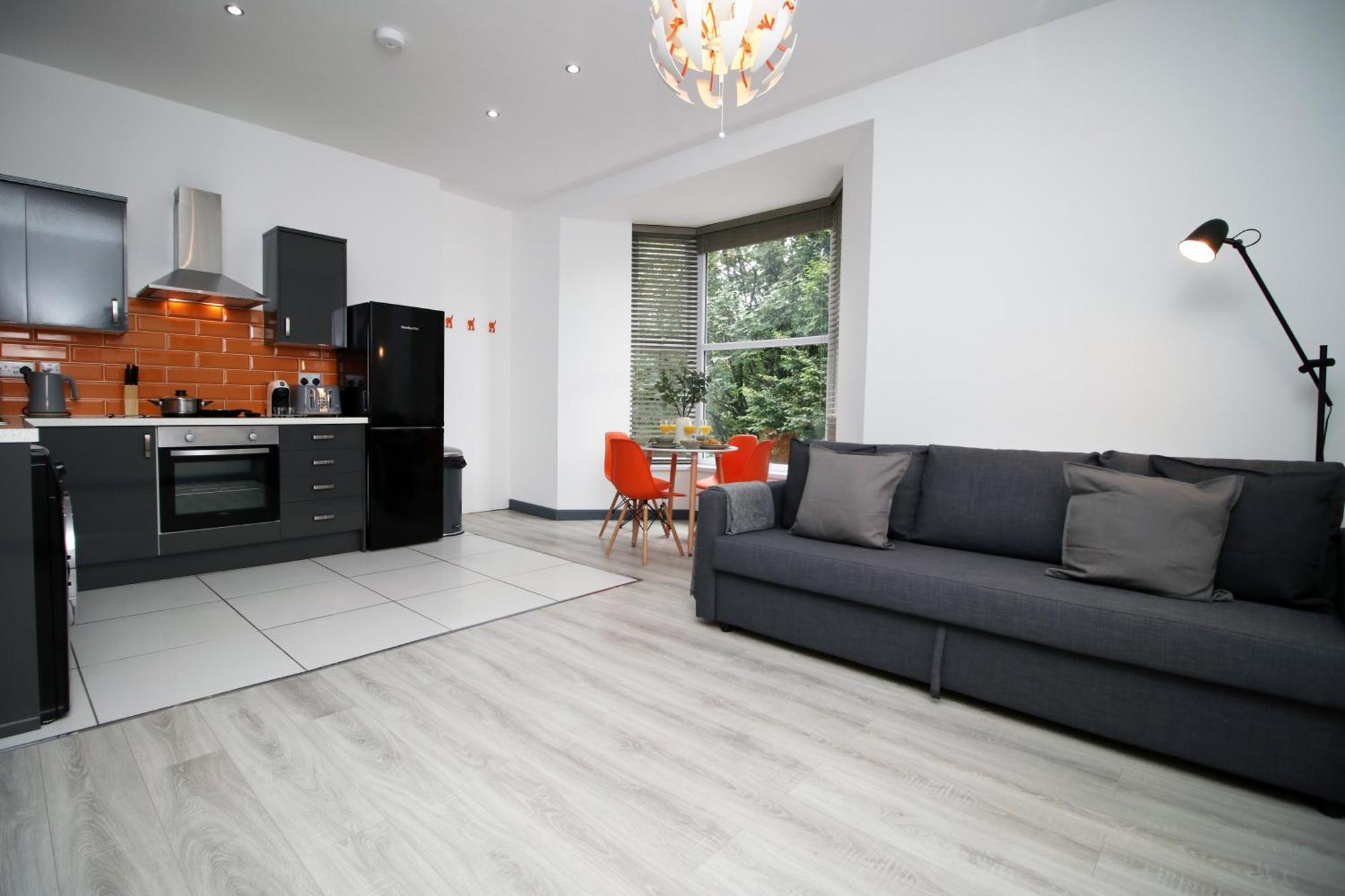 Fully Equipped Kitchen, Parking, City Centre Swansea Kültér fotó