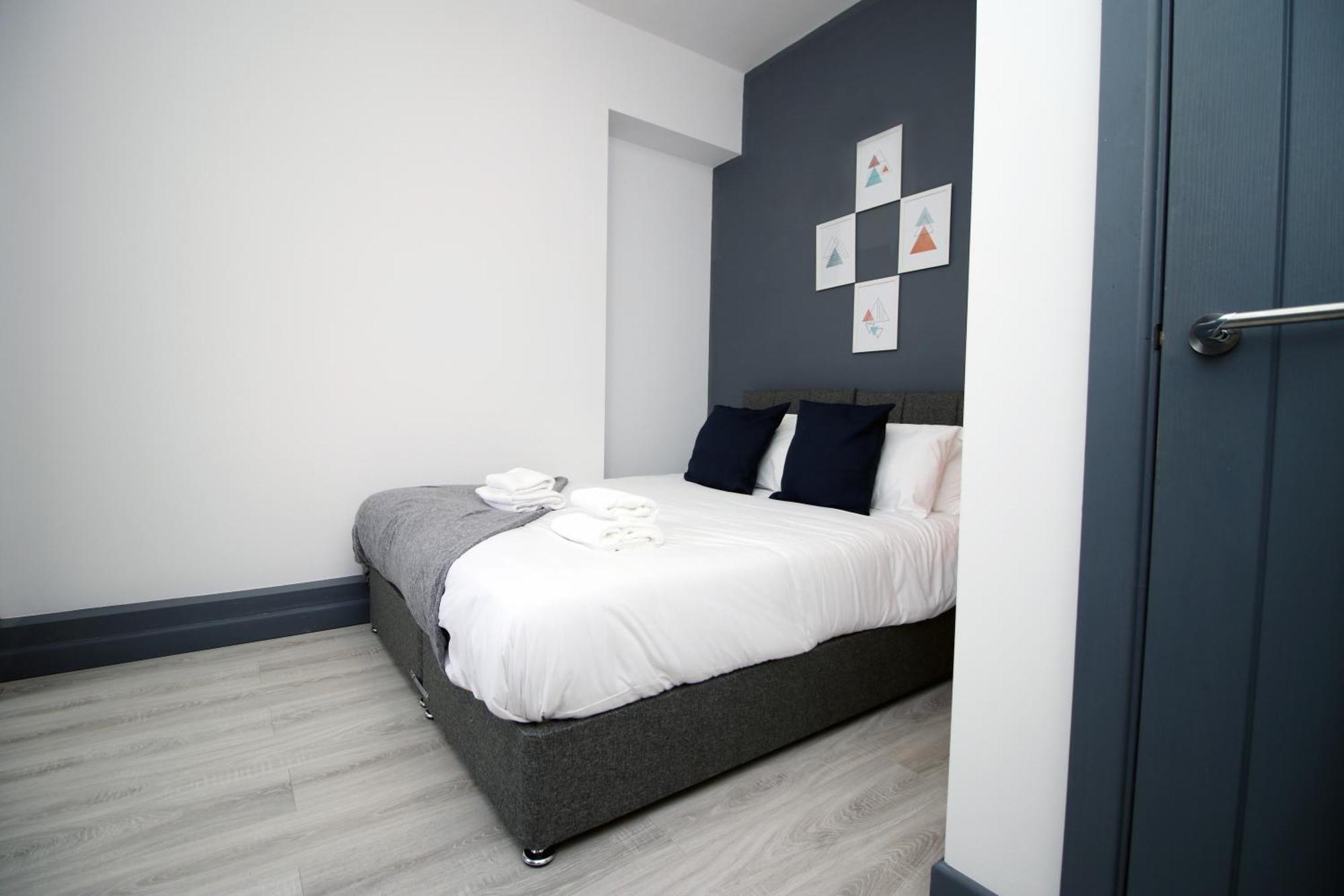 Fully Equipped Kitchen, Parking, City Centre Swansea Kültér fotó
