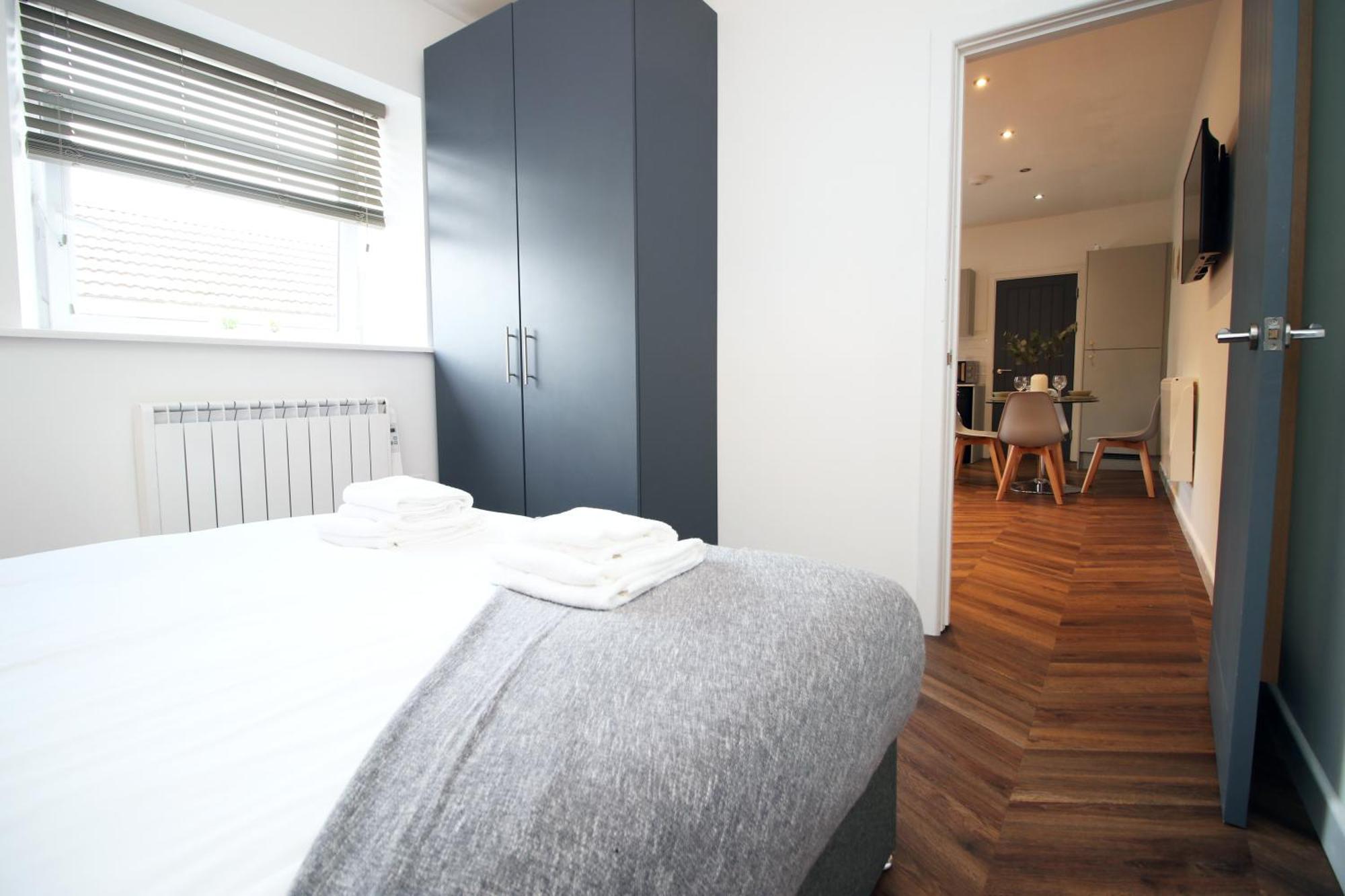 Fully Equipped Kitchen, Parking, City Centre Swansea Kültér fotó