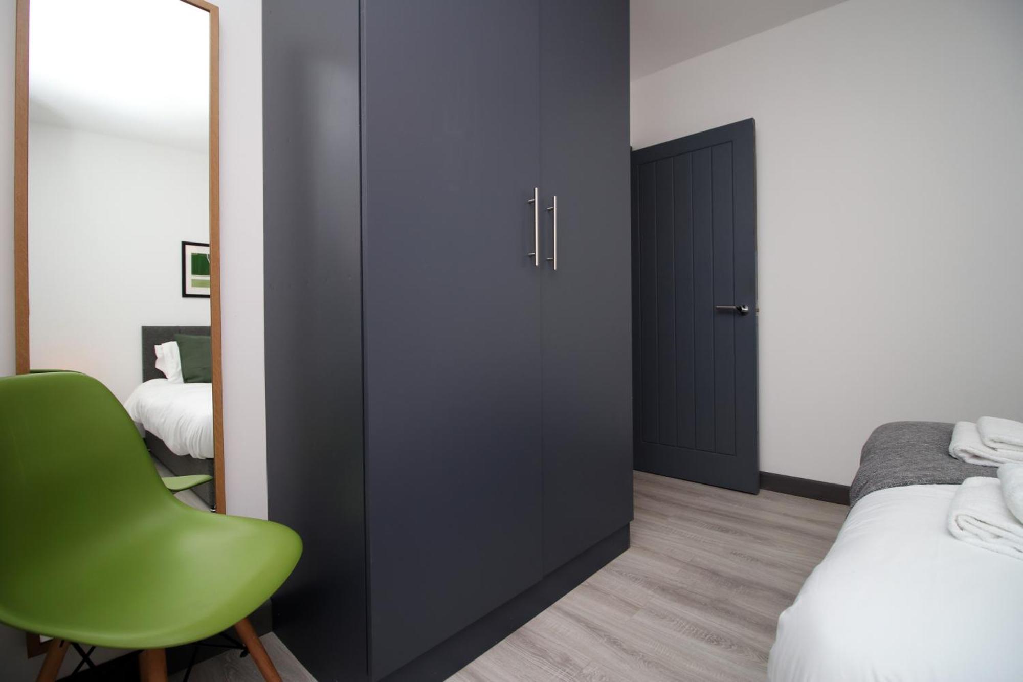 Fully Equipped Kitchen, Parking, City Centre Swansea Kültér fotó